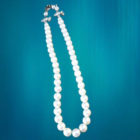 Faux Pearl Single Strand Necklace - Picture 11 of 14